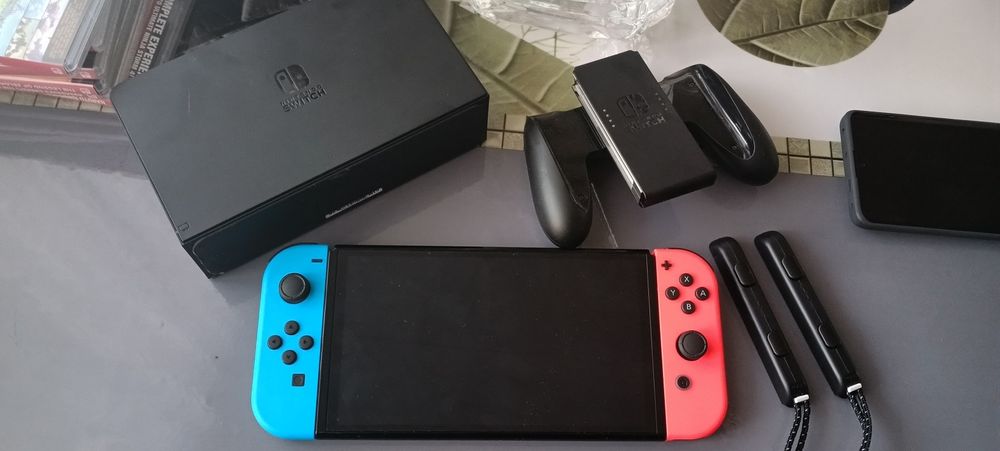 Nintendo switch oled 64 gb