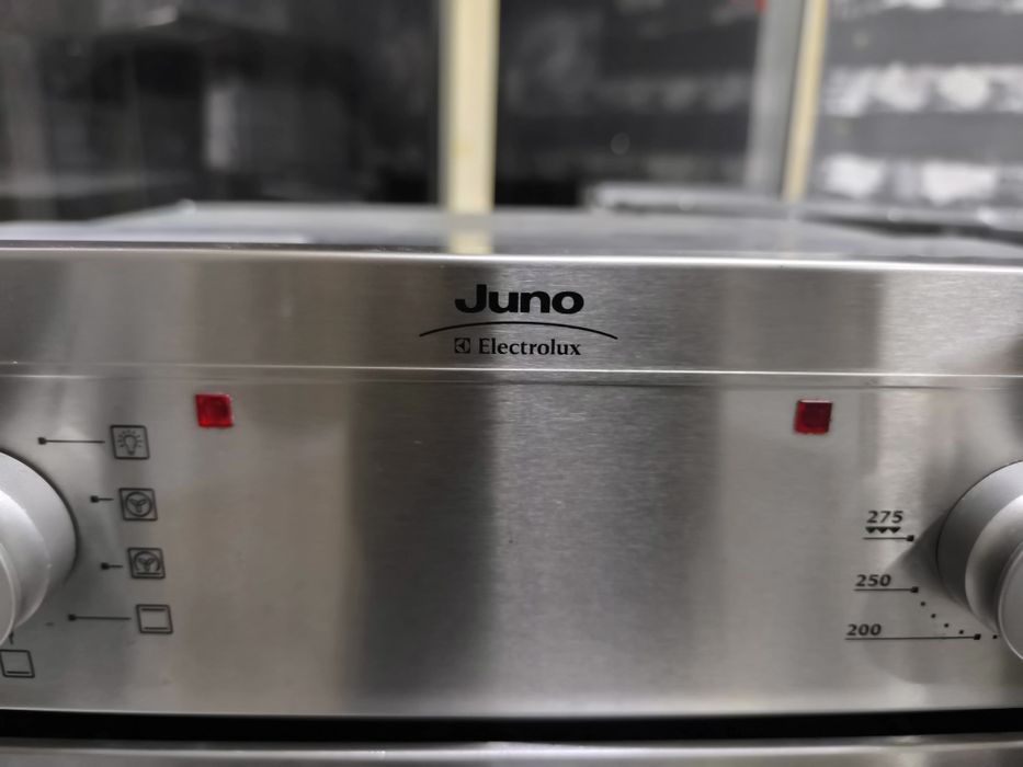 Фурна JUNO Electrolux - JOB 50000 X - 9 функции с вентилатор.