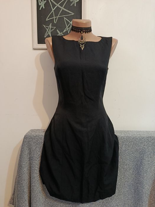 Rochie neagra office eleganta cu model la spate Max Dine marimea 38 M Italia