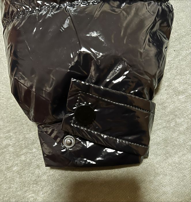 Moncler Puffer (size L)