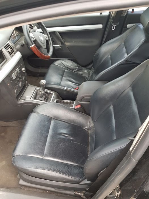 Capota fata/Aripa fata deapta/Usa fata dreapta/Usa spate dreapta/Usa spate stanga Opel Vectra C hatchabck