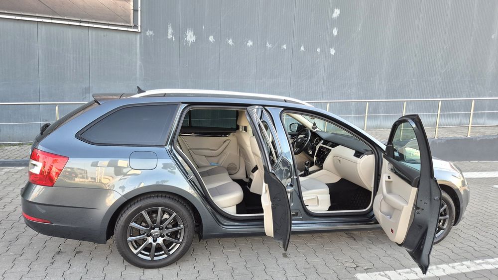 Skoda Octavia 3 Facelift, echipare superioara