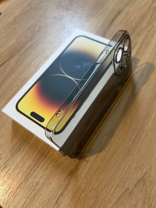 Husa din plastic pentru iPhone 13 pro