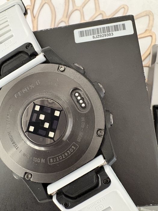 Garmin Fenix 8 Amoled Sapphire 51 mm nou