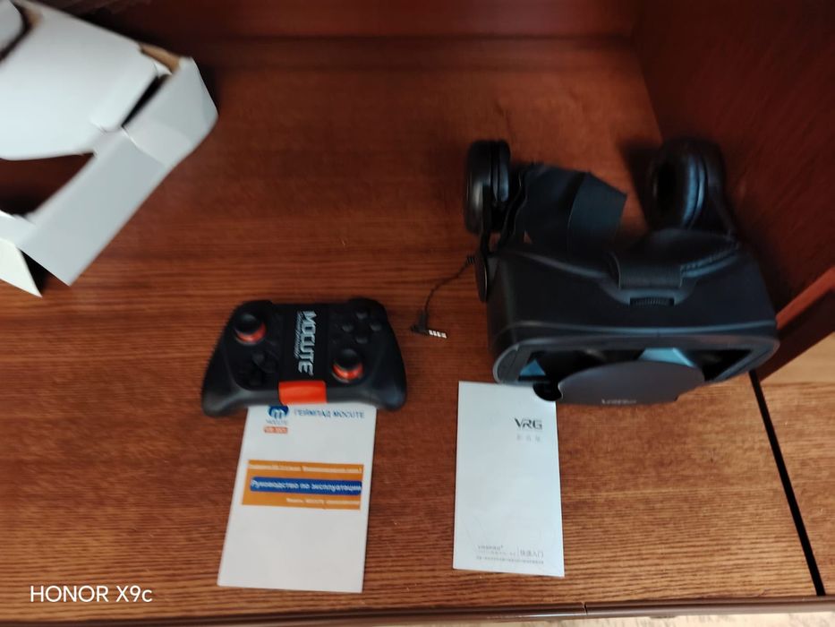 Планшет Виар очки продам писать  в лс