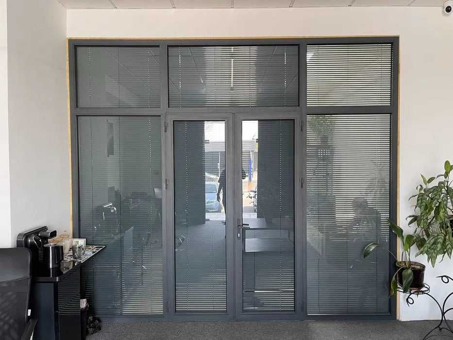 Перегородка Akfa 29503x3420 в идеальном состоянии