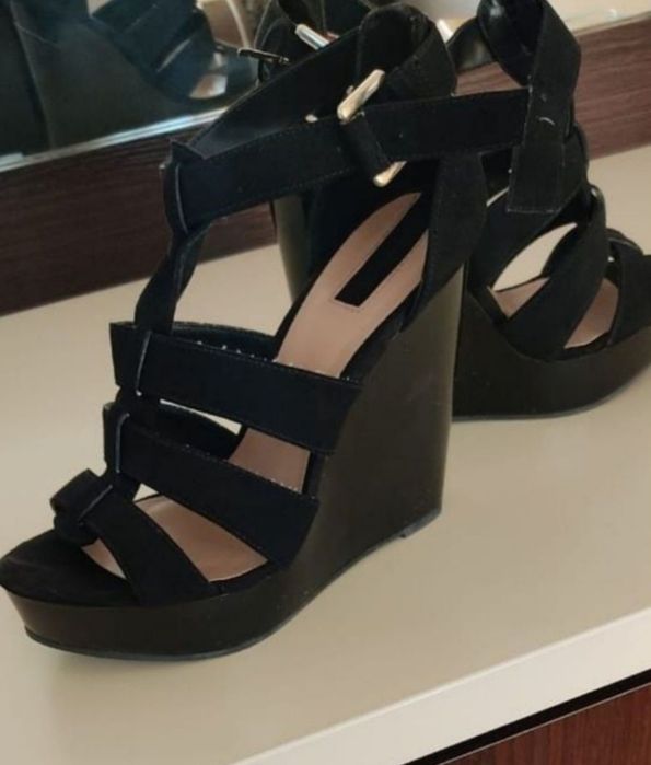 Туфли на шпильке