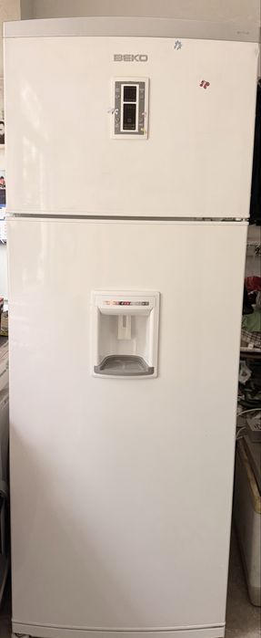 Frigider Beko cu dispersor apa
