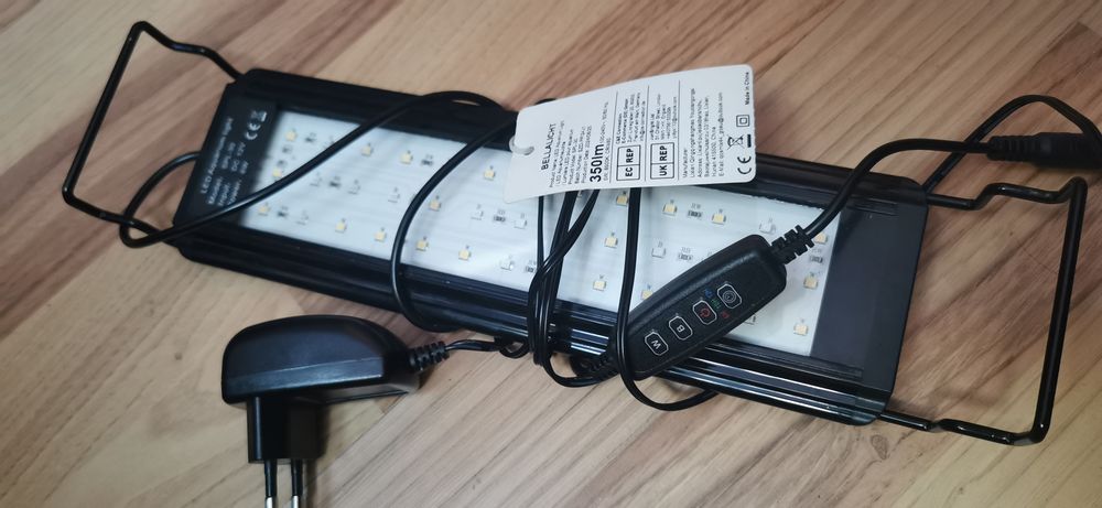 Lampa de acvariu
