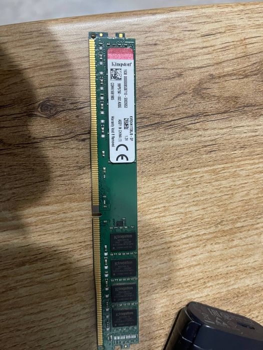 ОЗУ ddr4 по 8 Гб 2 плашки кингстон