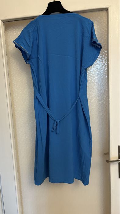 Рокля в синьо и златно от Тунис