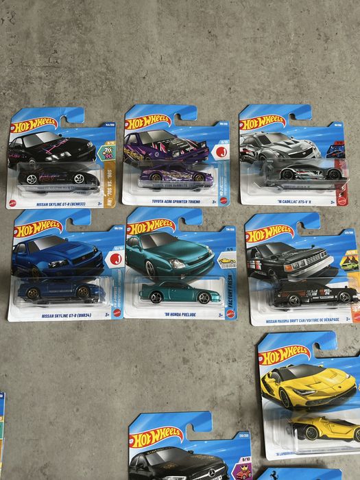 Hot Wheels Mercedes, Ferrari, Audi, BMW лот колички 1:64 Treasure Hunt TH
