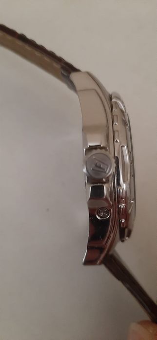 Festina,mecanism quartz