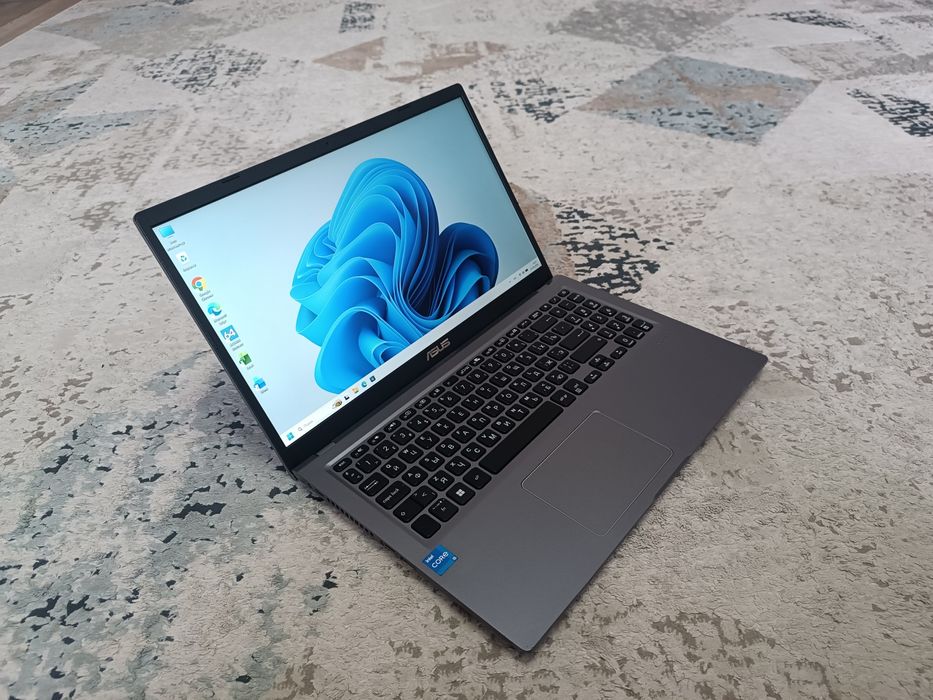 Мощный core i5-11 поколения с SSD Full HD ноутбук Asus