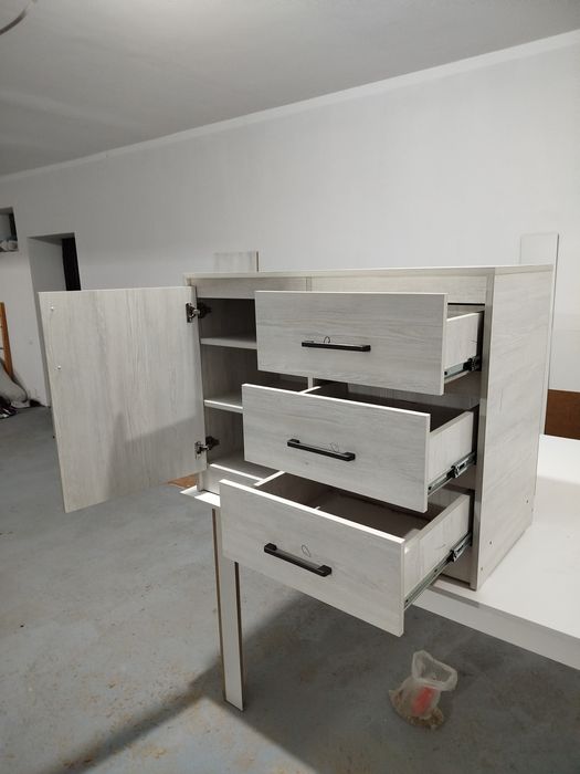 Камод с МДФ шкафчик и 3-х ящиков