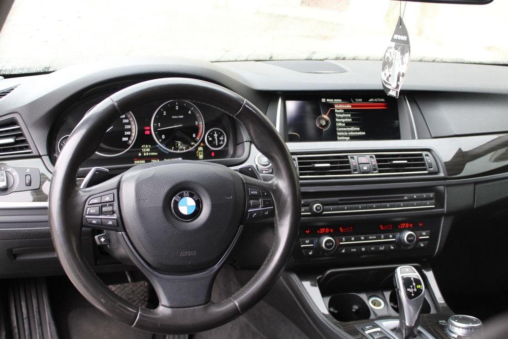 Bmw Seria 5 530d Xdrive Luxury Line