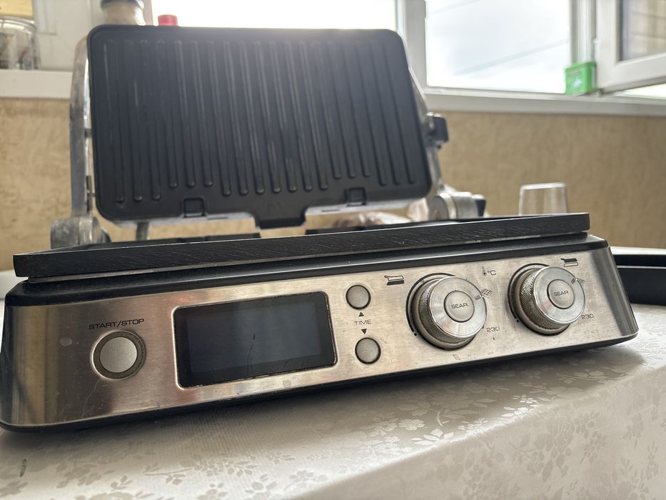 Продаю грильницу DeLonghi