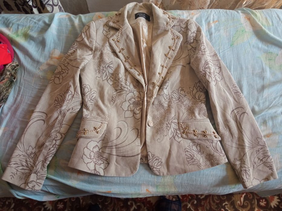 Костюмы женские двойка .