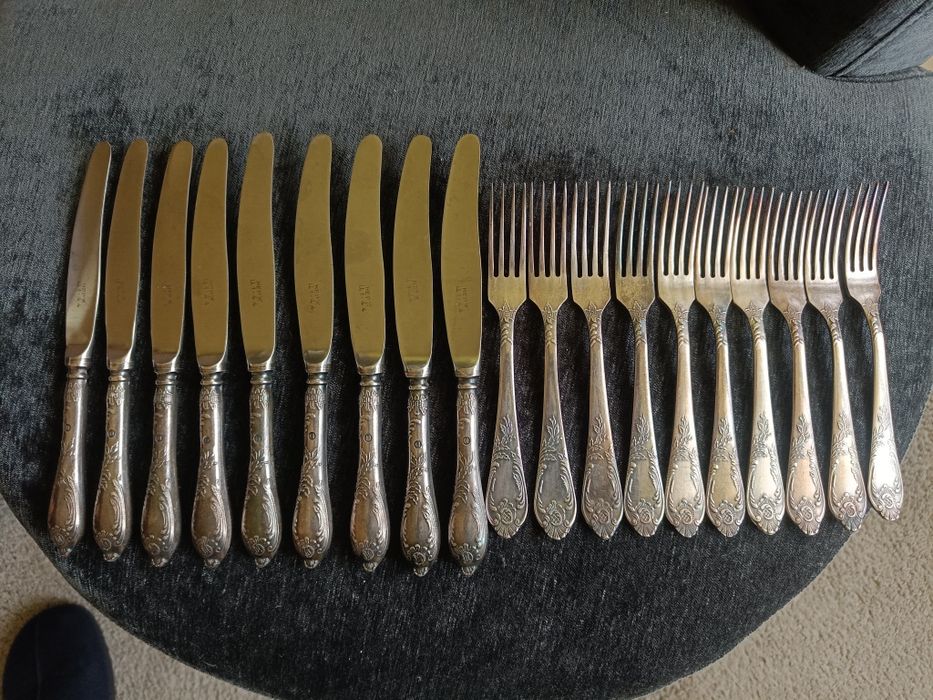 Стари руски масивни прибори за хранене