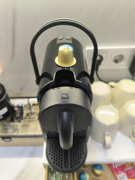 Кафемашина Nespresso Inissia Black