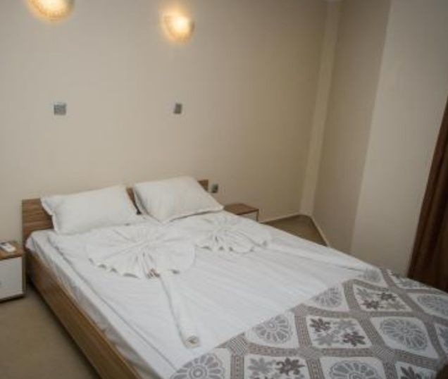 Дава се под наем Двустаен апартамент в с. Лозенец, Област Бургас - 60 кв.м за 76.5 € - Снимка #10