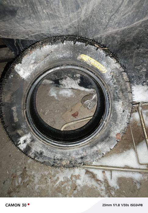 Продам почти новую покрышку, липучку на самурай, бумер