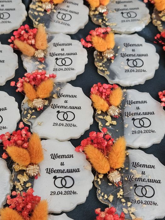 Епокси магнити, епокси магнитчета със сухи цветя - подаръчета за гости