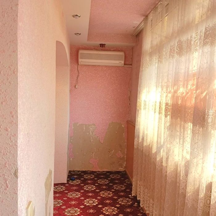 2/4/4 Jarariqda 2 xonali uy sotiladi zudlik bilan!