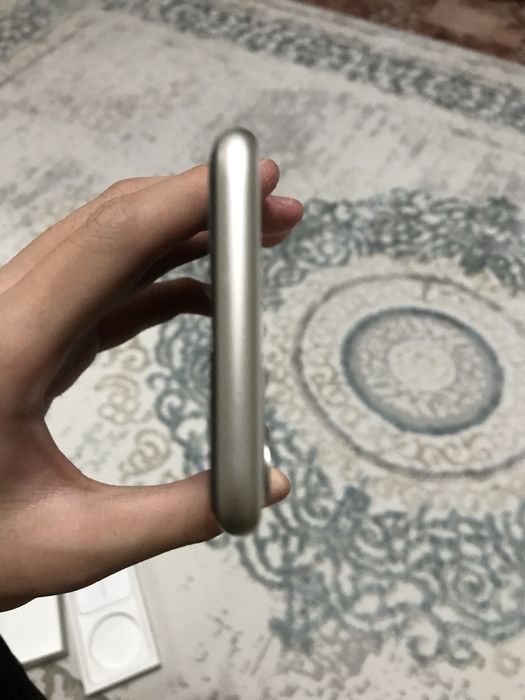 Айфон 11 ақ түсі