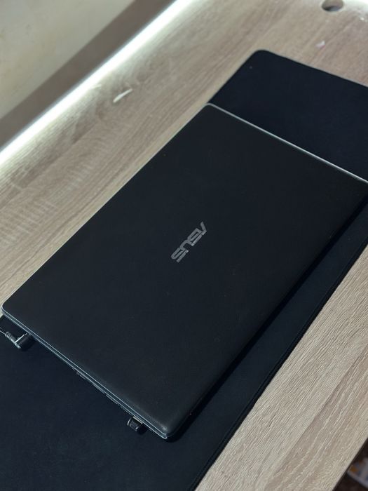 Ноутбук ASUS / SSD / 8GB