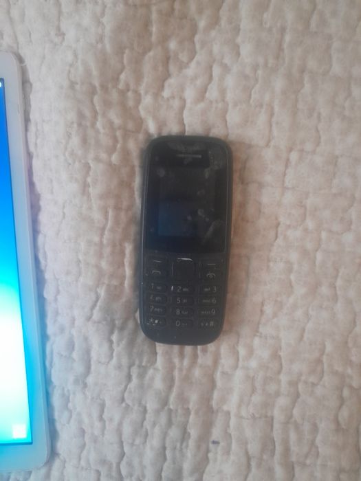 Vând tableta Samsung și doua telefoane Nokia