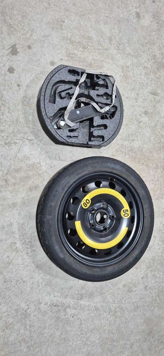 Комплект резервна гума ,органаизер и крик Golf .