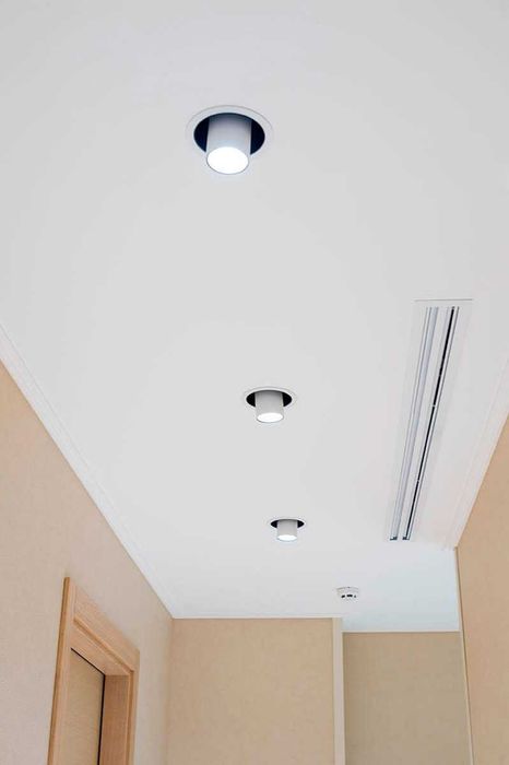 Споты, софиты накладные светильники по лучшим ценам