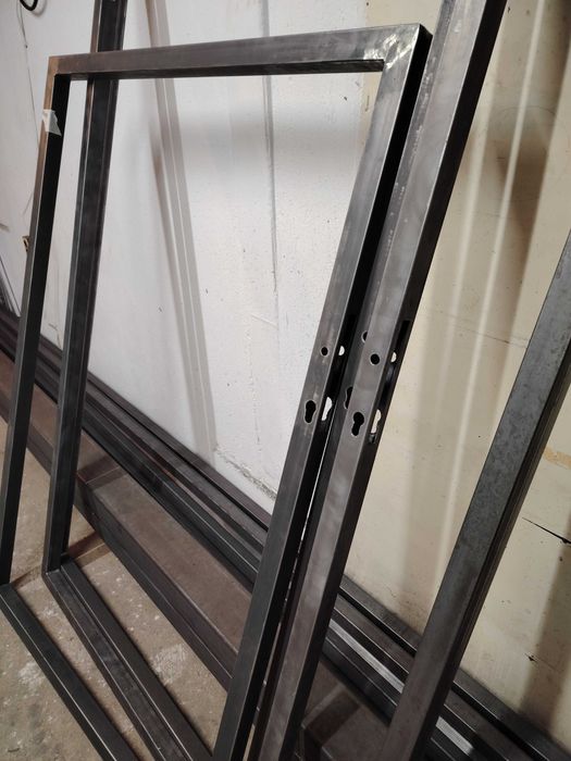 Дворни врати-рамка с две колони