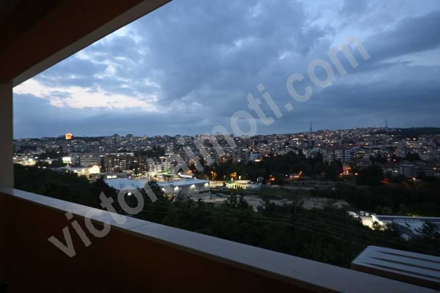 Продава се Тристаен апартамент в Велико Търново, Център - 110 кв.м за 2000 €/кв.м - Снимка #2