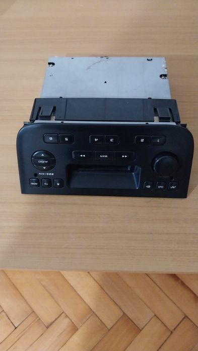 Оригинално радио за ПЕЖО 406