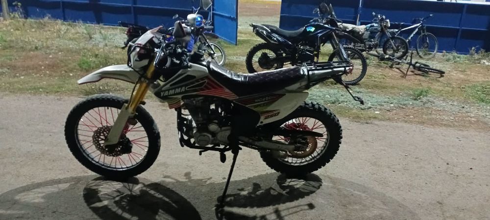 Обменяю  эндуро 250 куб