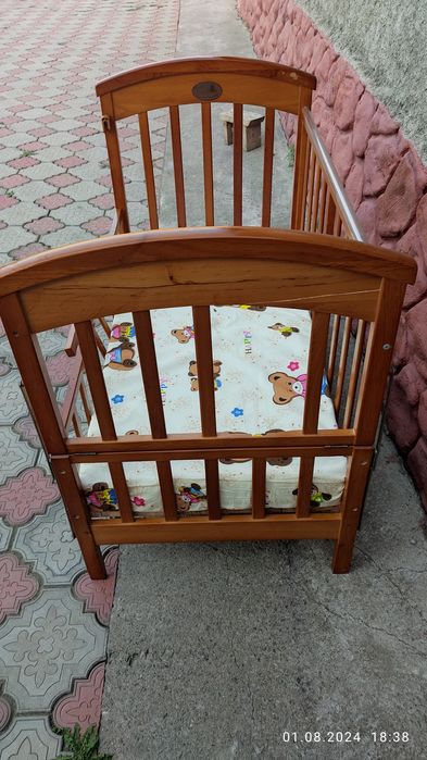 Детский манеж. С матрасом