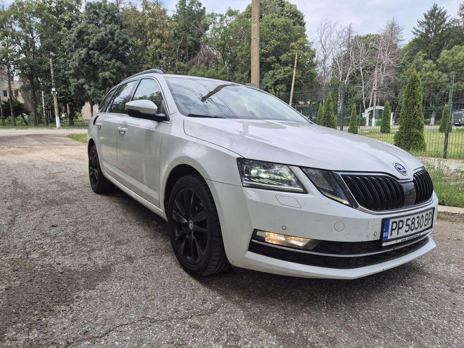 Skoda Octavia 1.6TDI DSG/LED/Печка