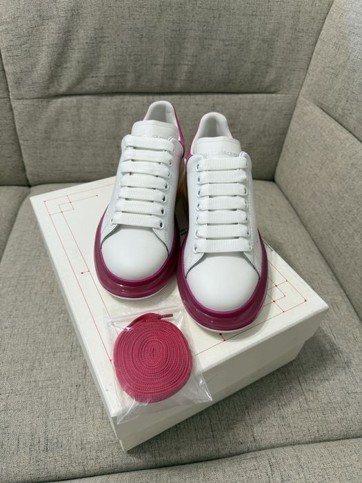 Sneakersi Alexander McQueen , noi , originali, marime 37
