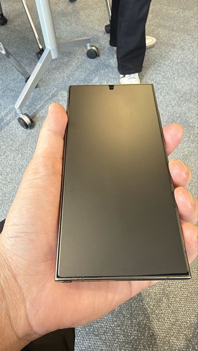 Продам Samsung S24 ULTRA 512GB