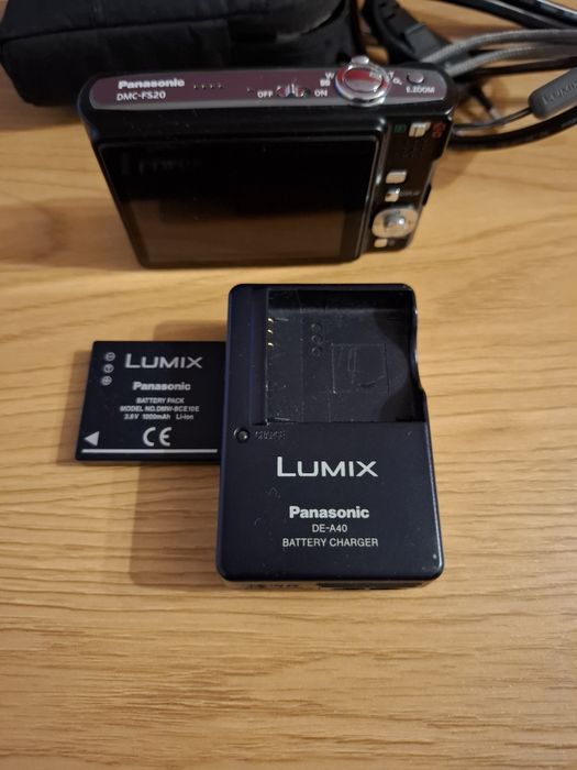 Фотоапарат  Panasonic Lumix DMC-fs20