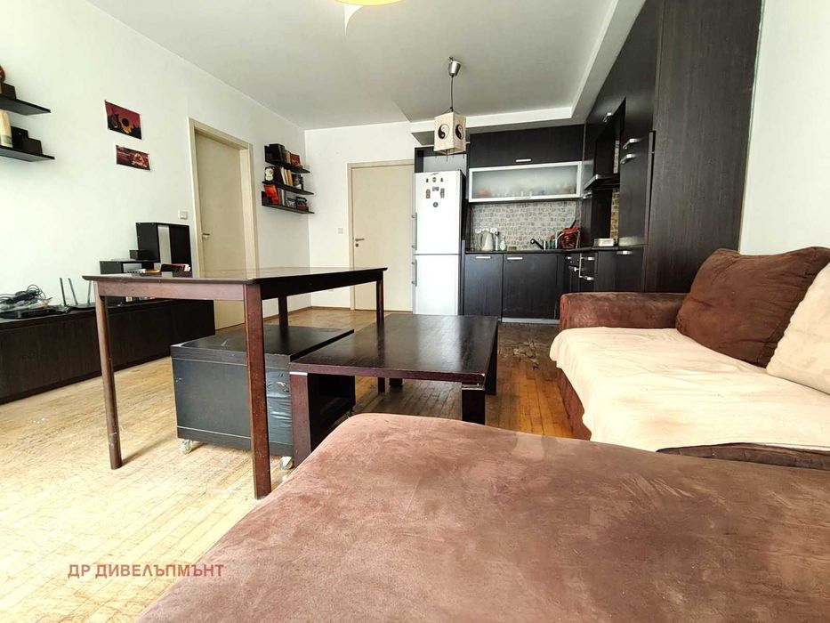 Продава се Тристаен апартамент в София, Манастирски ливади - 85 кв.м за 1290 €/кв.м - Снимка #3