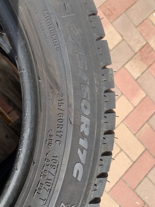 Vând cauciuc de vara