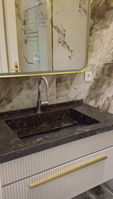 столешнитца кварс и акриль