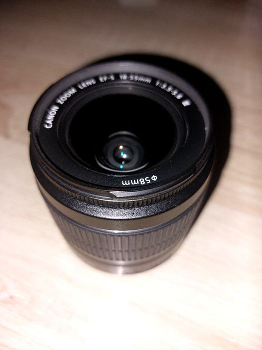 Canon EF-S 18-55 mm 3.5-5.6 III