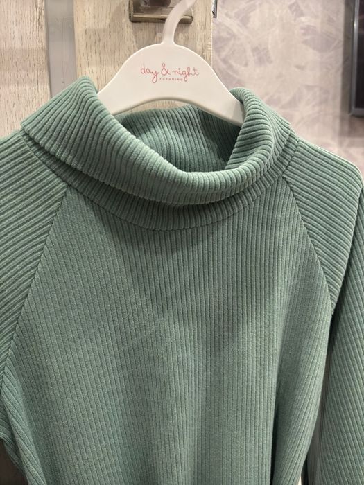 Нарядное платье 152