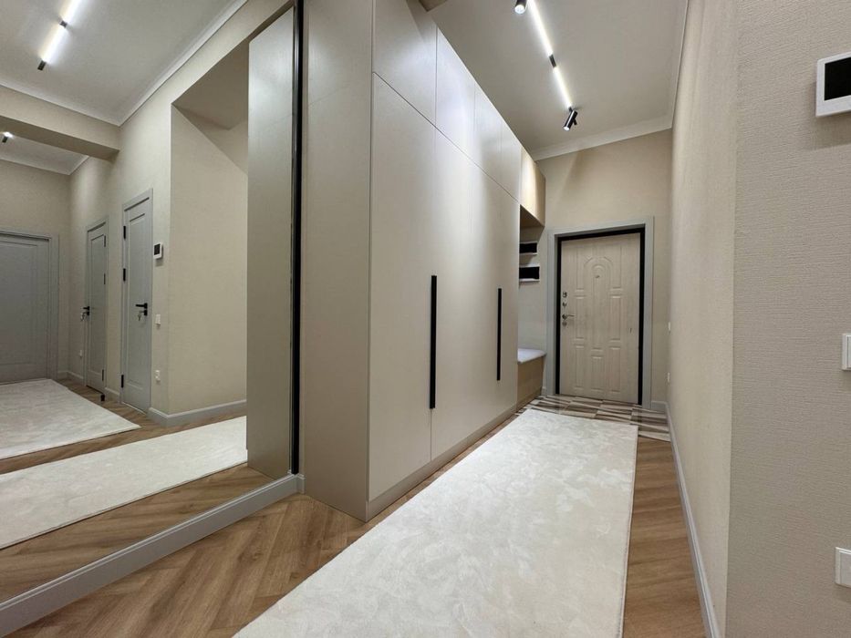 3х комнатная квартира в самом центре города! На Госпитальном! Ойбек!