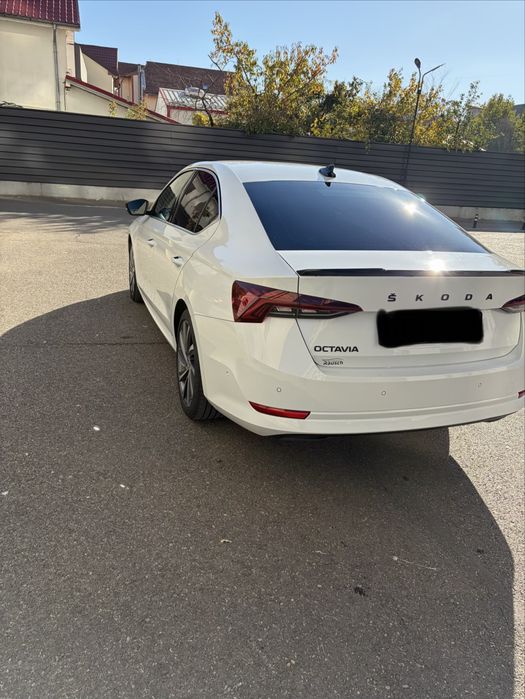 SKODA Octavia 2021 — imagine 3