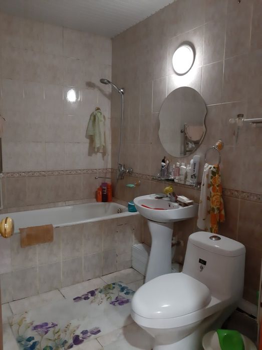 4-х комнатная квартира, 4 этаж, в Чирчике, 9 микрорайон